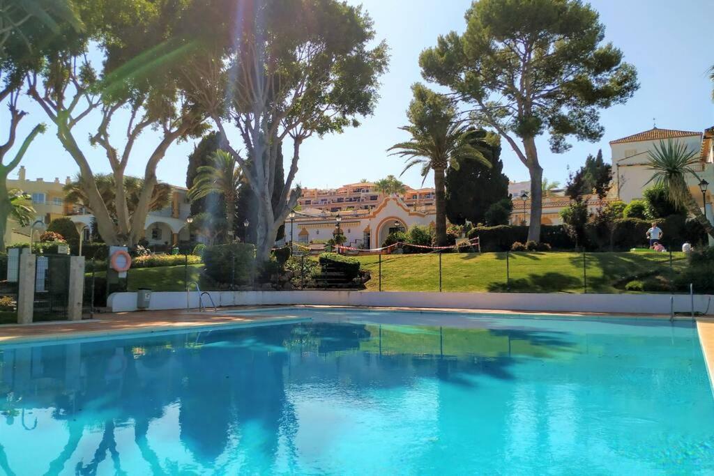 Dona Carlota Gardens, Sea Views, Pool, Restaurant Apartment Torremolinos Bagian luar foto