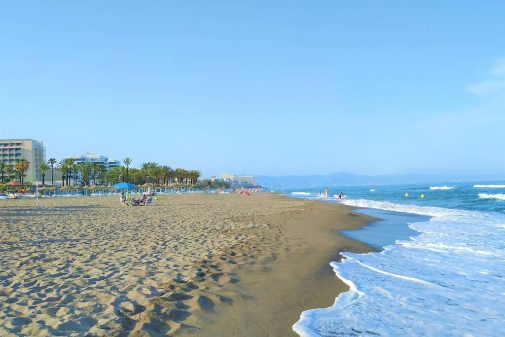 Dona Carlota Gardens, Sea Views, Pool, Restaurant Apartment Torremolinos Bagian luar foto