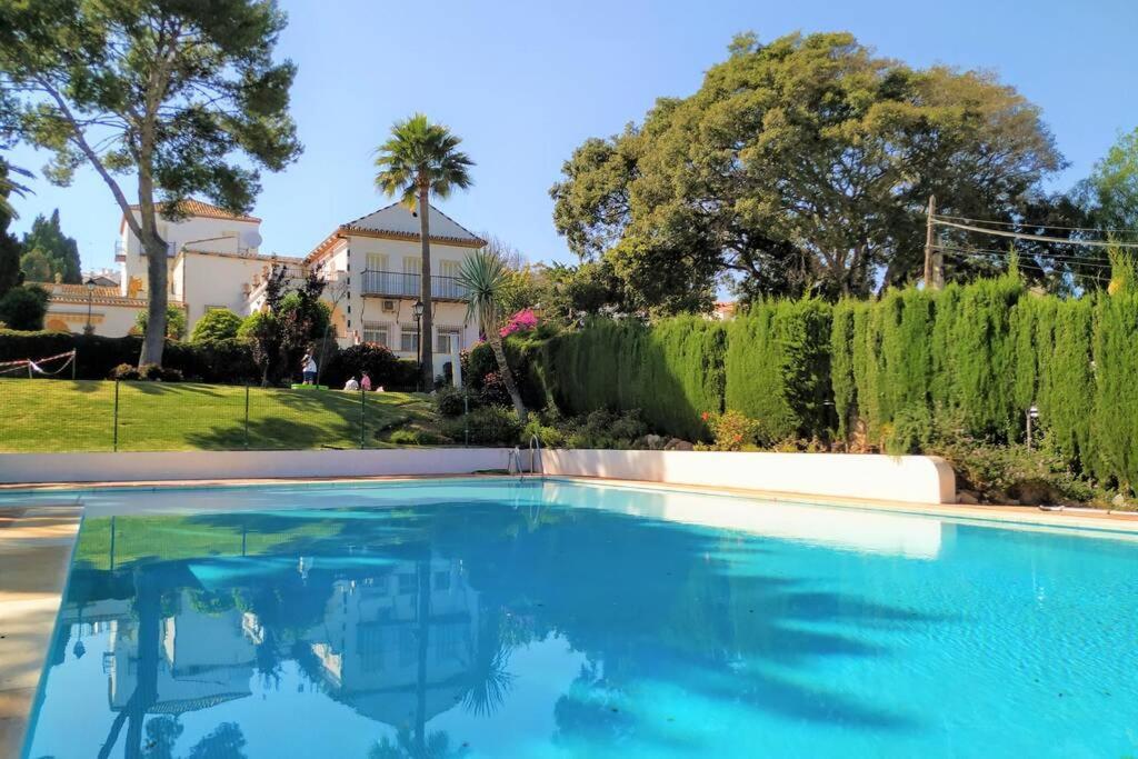Dona Carlota Gardens, Sea Views, Pool, Restaurant Apartment Torremolinos Bagian luar foto